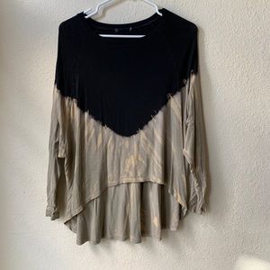 Earthbound High-Low Long Sleeve Top